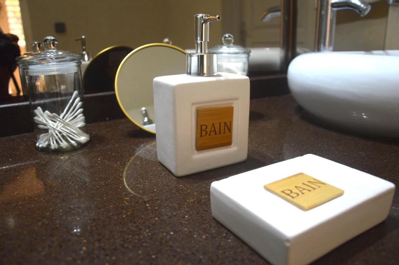 La Maison Blanche, Luxurious & Comfy パペーテ エクステリア 写真